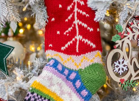Christmas Stockings, Runners & Throws